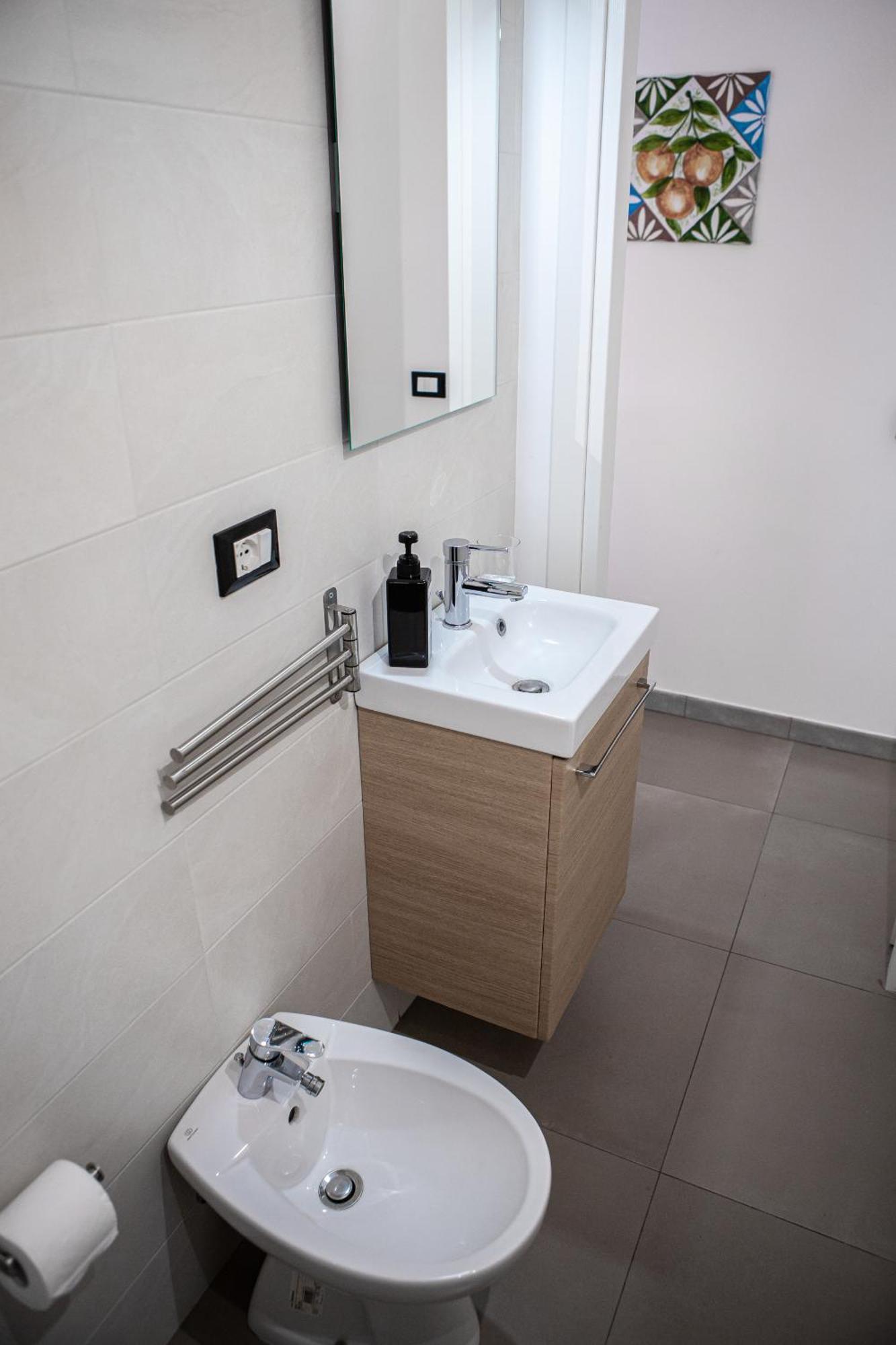 Ruggero Settimo - Holiday Houses Катания Экстерьер фото