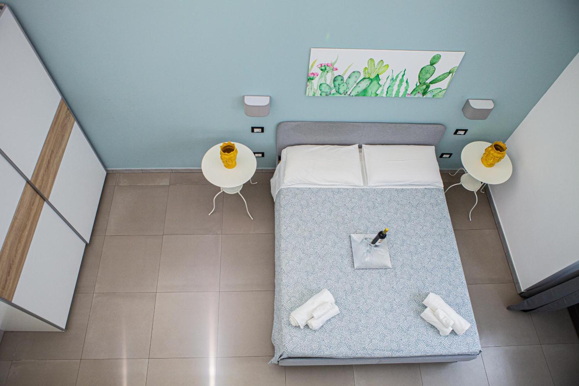 Ruggero Settimo - Holiday Houses Катания Экстерьер фото